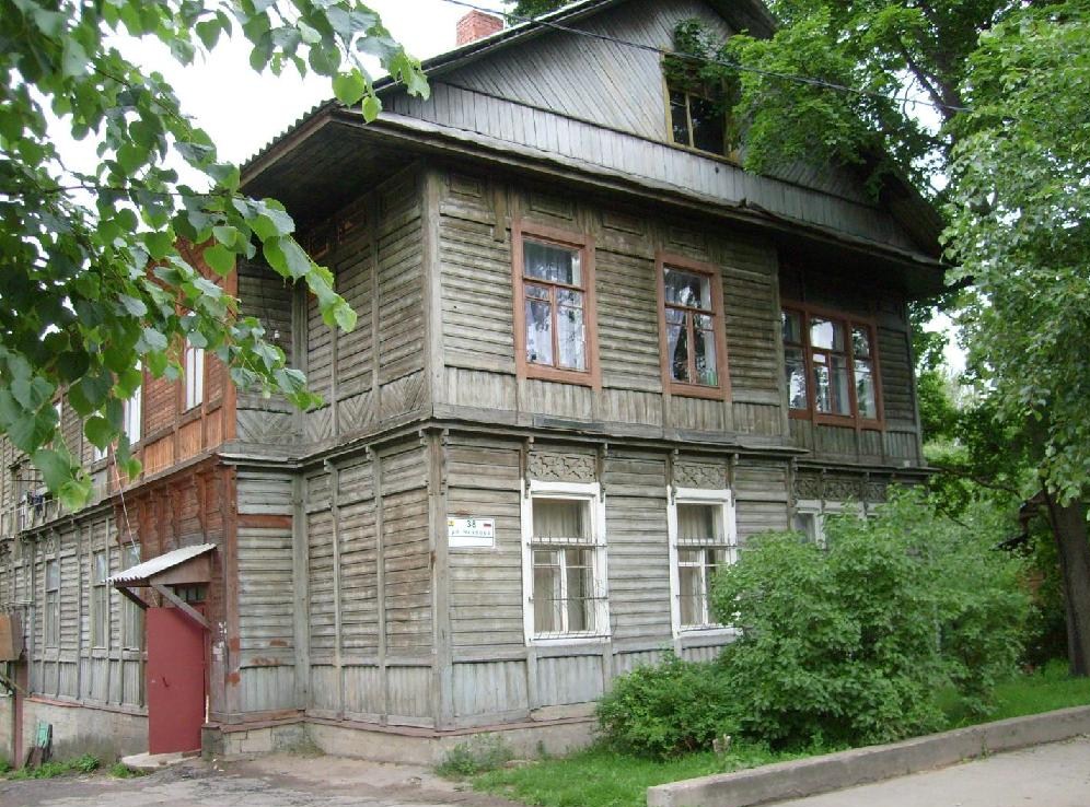 Бывший дом купца Гвоздева на улице Чкалова (бывшей Люцевской)