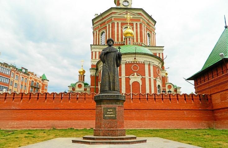 Памятник царю Фёдору Иоанновичу